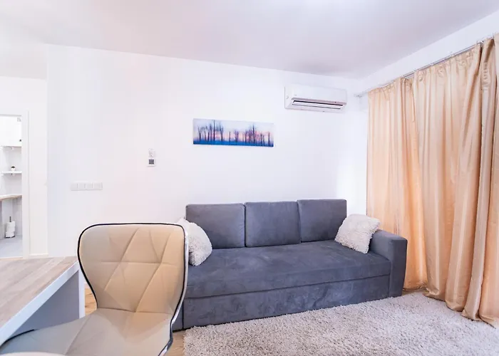 Luxury Belvedere Apartment *